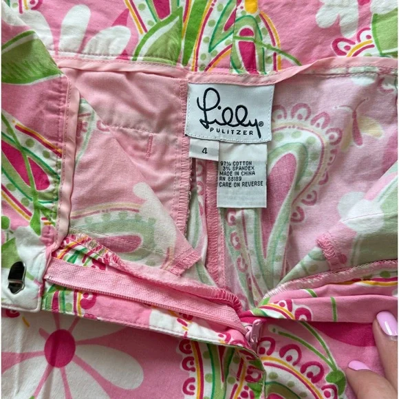 Lilly Pulitzer Capris - Picture 3 of 4